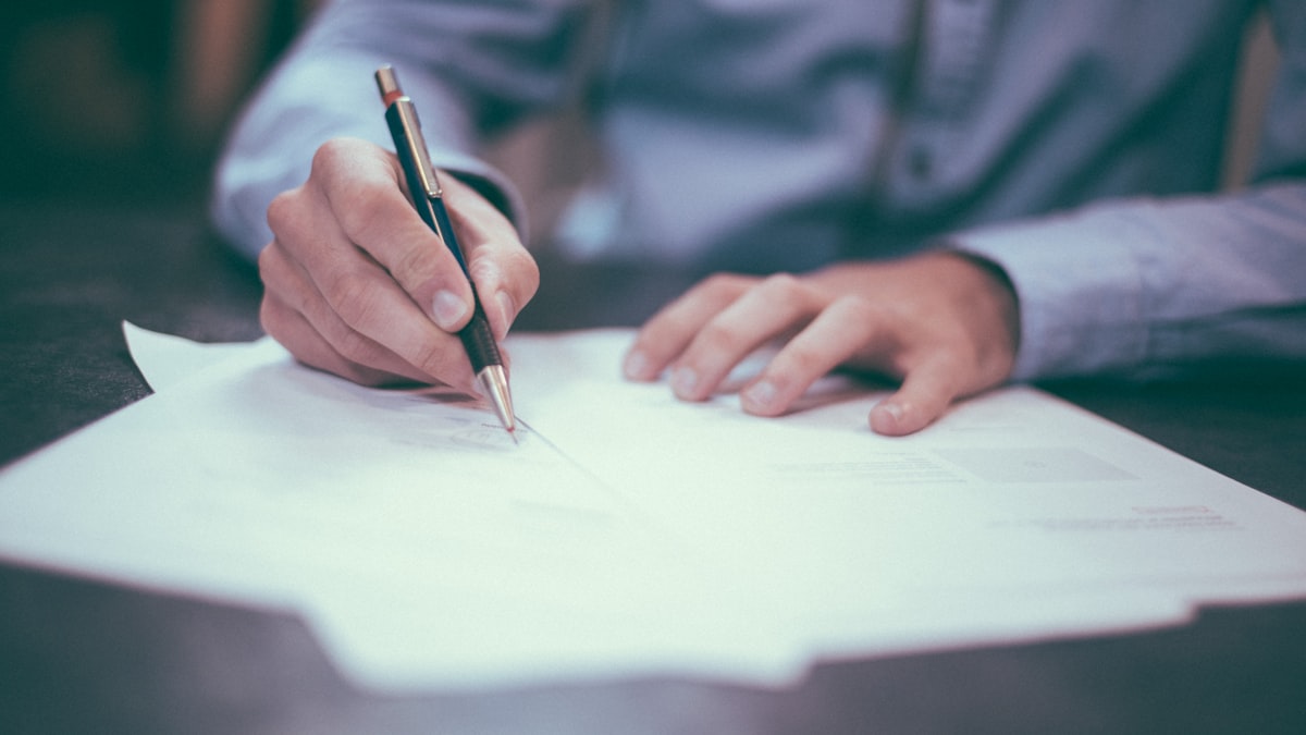 Sanctions screening and compliance for crypto-asset service providers